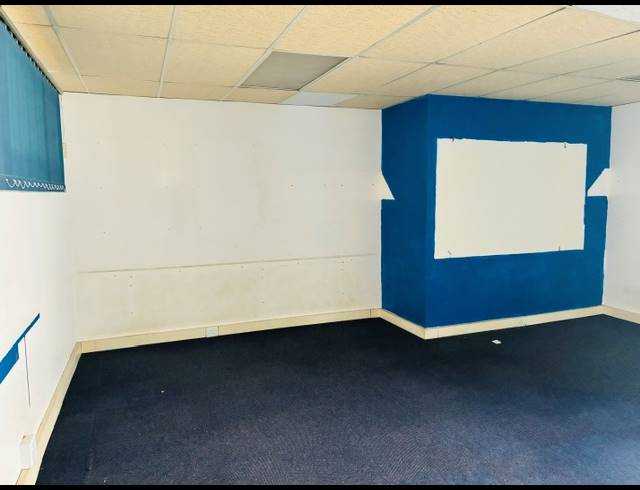85M² OFFICE TO LET IN ATHLONE